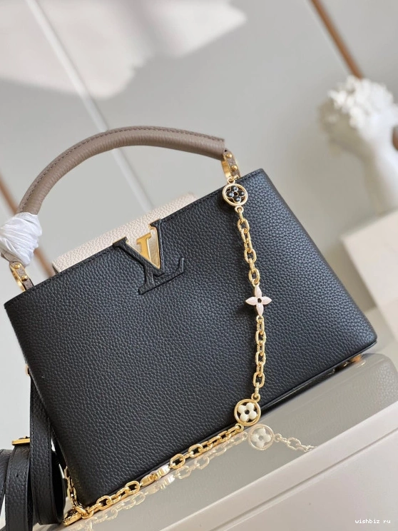 WIS LOUIS CAPUCINES MM VUITTON 0826